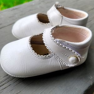 Baby leather shoes 0 to 6 months Size 2 US